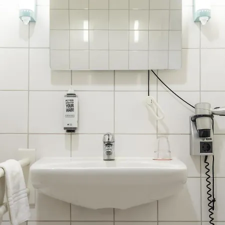 Ibis Centrum Hotel 3*