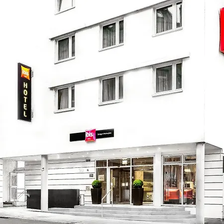 ホテル イビス セントラム 3*