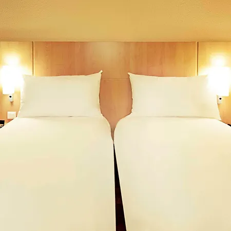 Ibis Centrum 3*