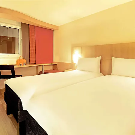 Ibis Centrum 3*