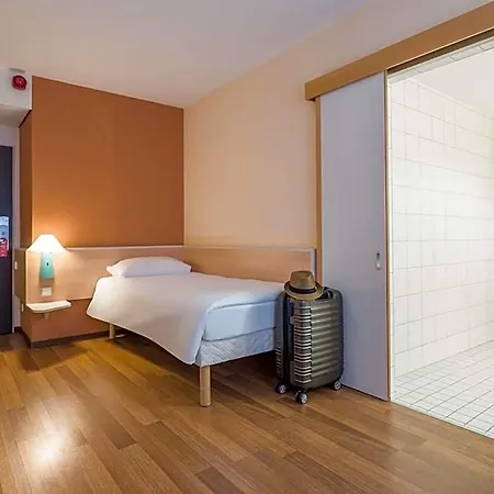 Hotel Ibis Centrum 3*